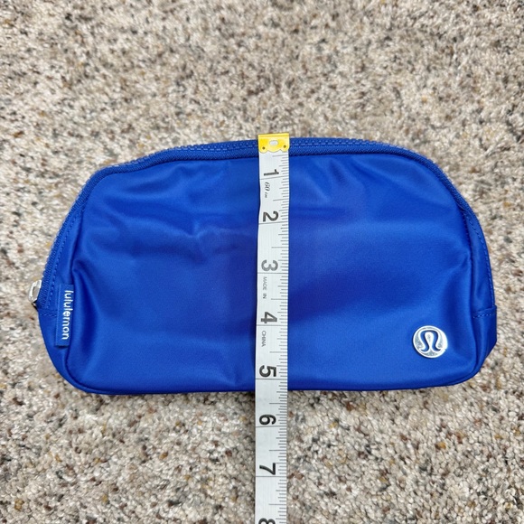 Lululemon Everywhere Belt Bag 1L Riverside Blue NWT - Picture 13 of 13